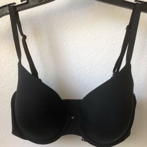 Authentic Victoria’s Secret Uplift Semi Demi Bra